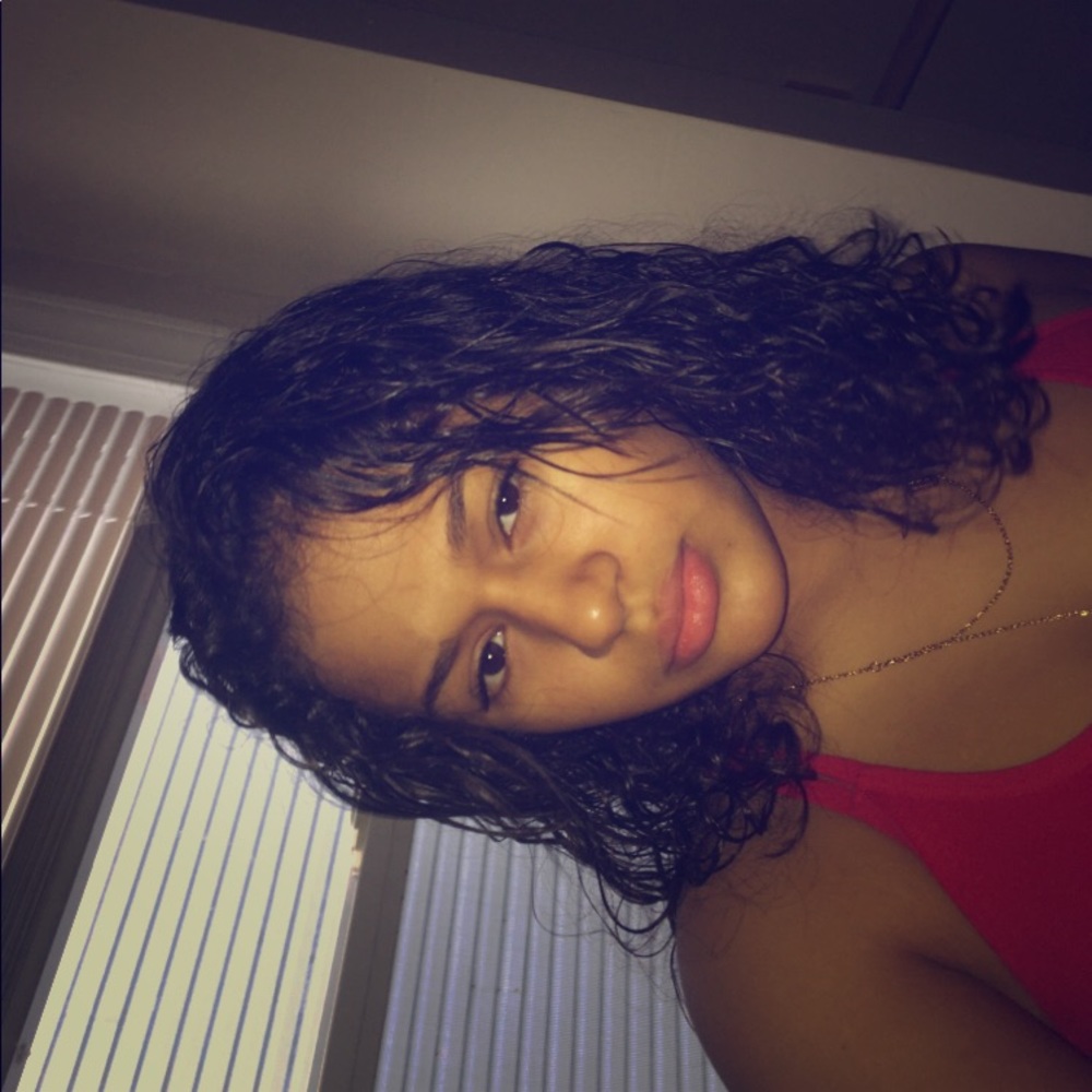 Meet your Posher, Leilani